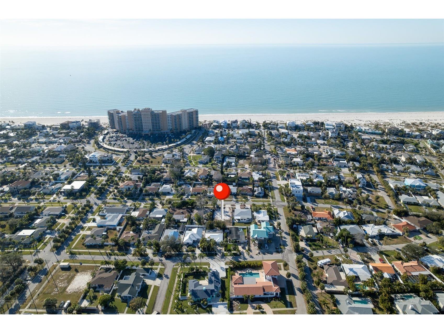 925 Lantana Avenue Clearwater Beach FL 33767 A4684139 image2
