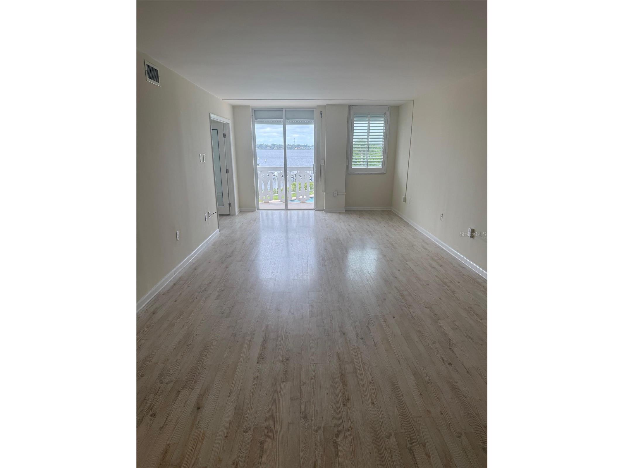 925 N Halifax Avenue #102 Daytona Beach FL 32118 O6386687 image15