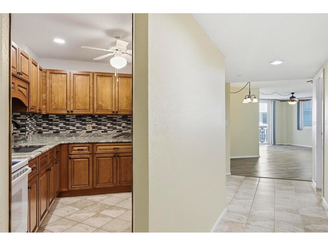 925 N Halifax Avenue #103 Daytona Beach FL 32118 FC314606 image11