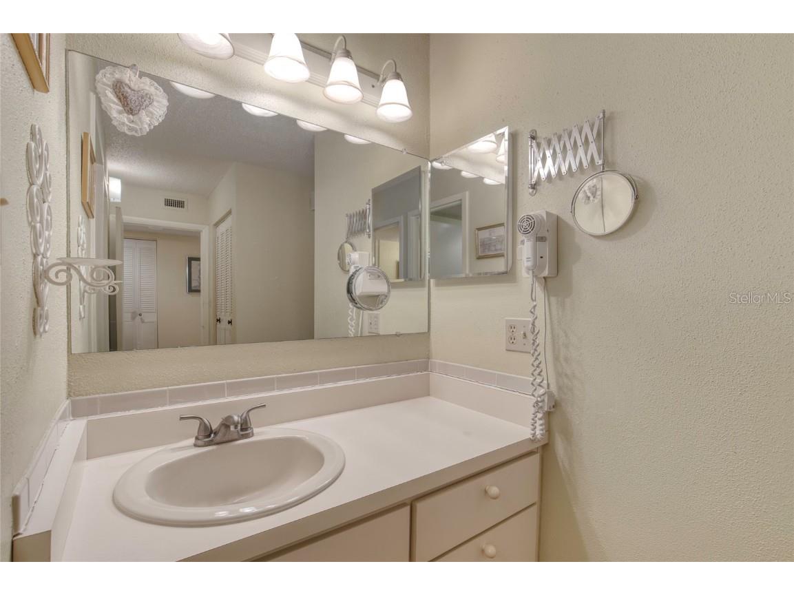 925 N Halifax Avenue #609 Daytona Beach FL 32118 V4944758 image13