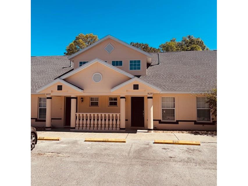 925 N Rembrandt Way #104 Inverness FL 34453 OM721302 image1