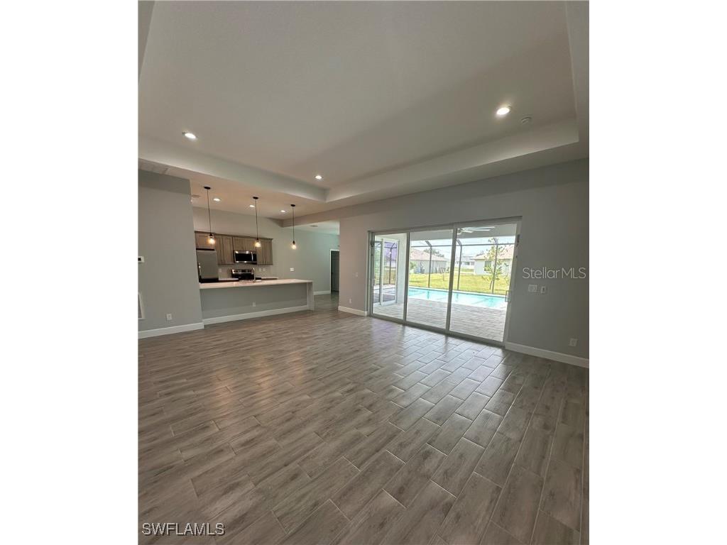 925 NW 9th Avenue Cape Coral FL 33993 OM718676 image10