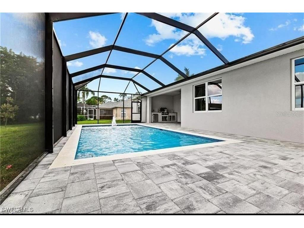 925 NW 9th Avenue Cape Coral FL 33993 OM718676 image3