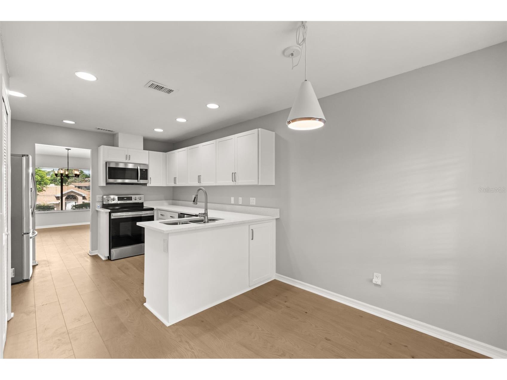 925 Red Dandy Drive Orlando FL 32818 O6401092 image4