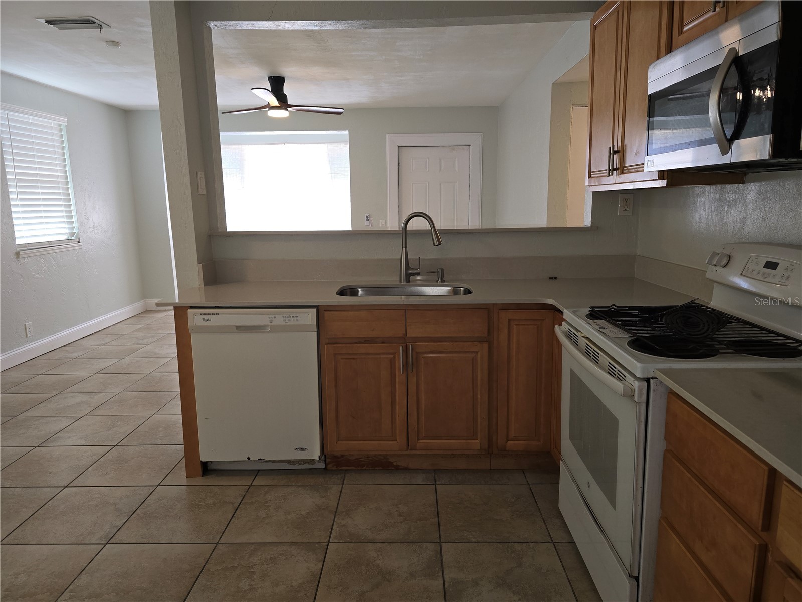 925 School Street Daytona Beach FL 32114 V4947277 image3