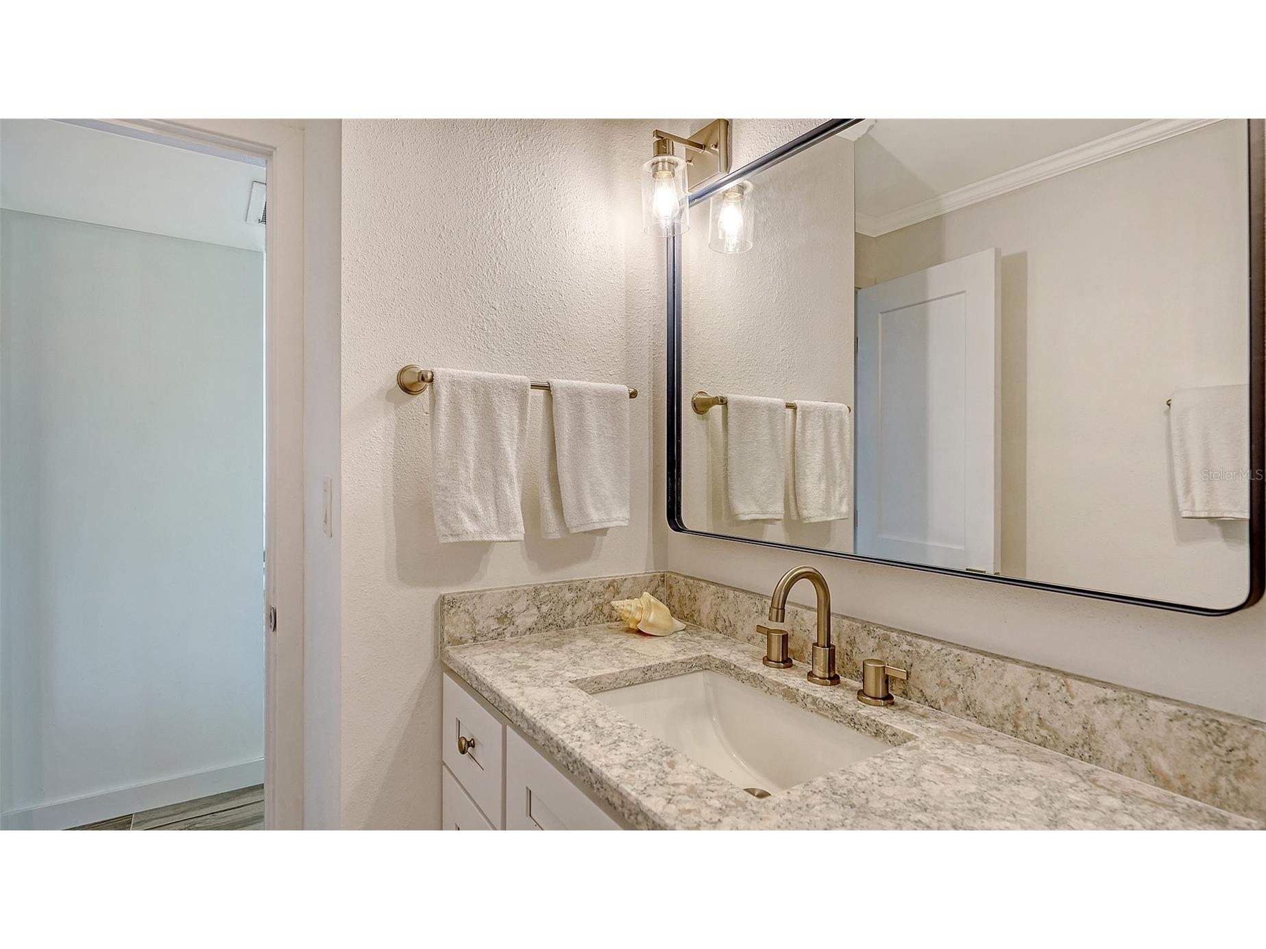 925 Spanish Drive N Longboat Key FL 34228 A4691251 image48