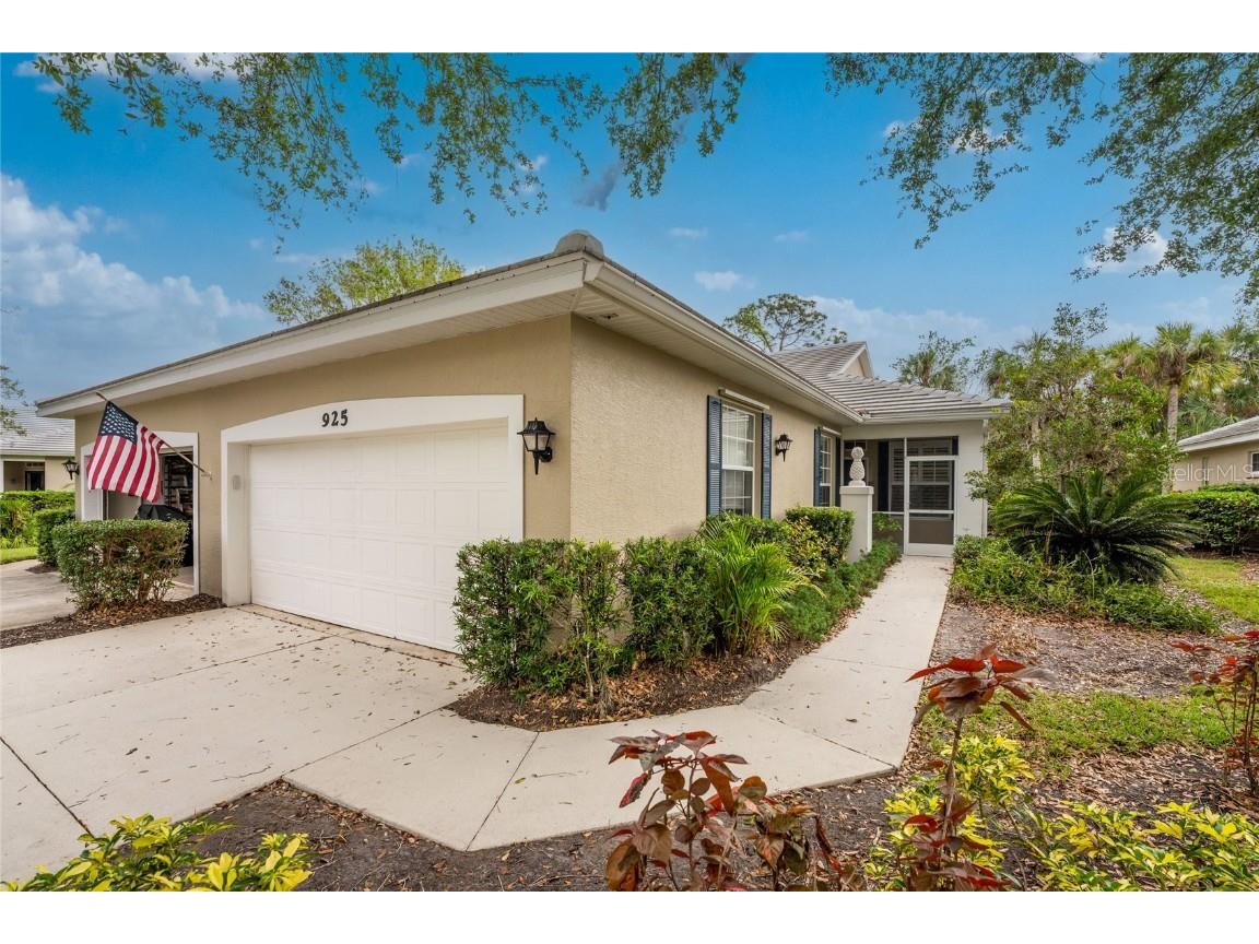 925 Tartan Drive #33 Venice FL 34293 D6138367 image1