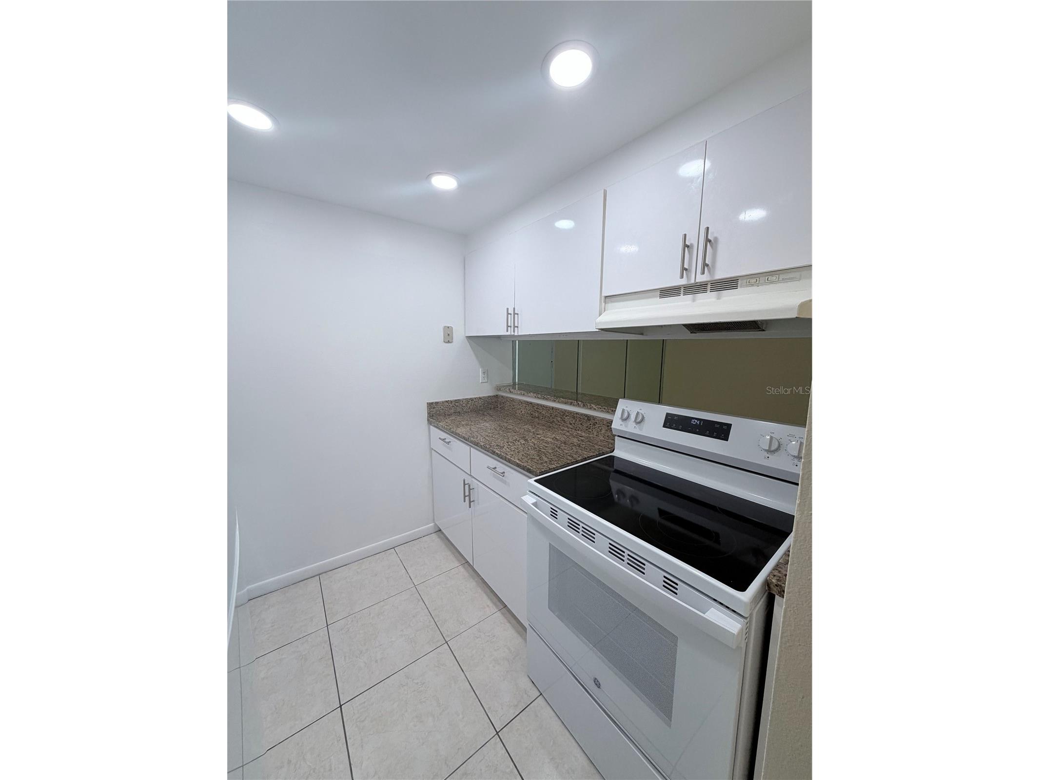 925 W Oak Ridge Road #925C Orlando FL 32809 S5147888 image2