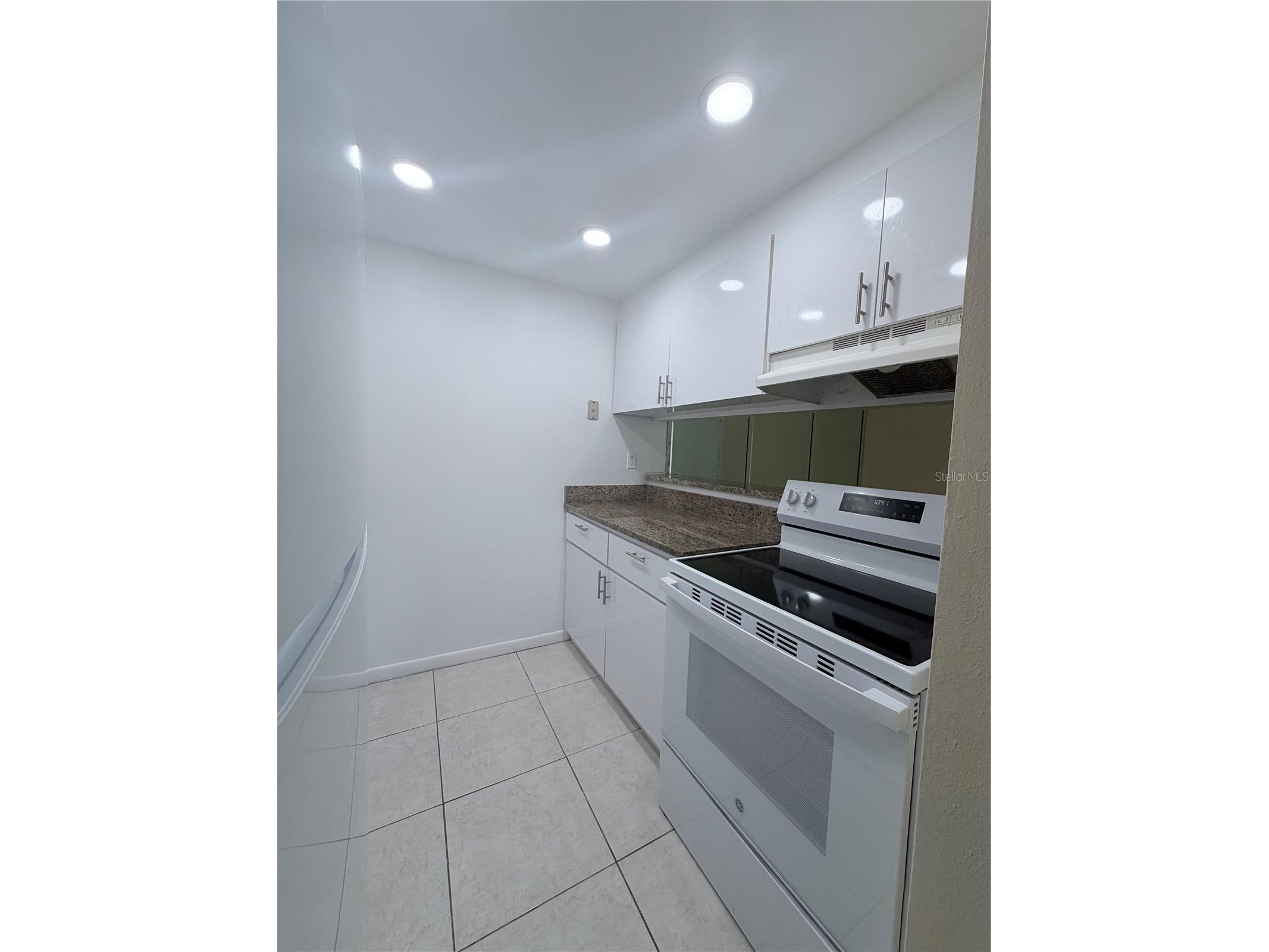 925 W Oak Ridge Road #925C Orlando FL 32809 S5147888 image5
