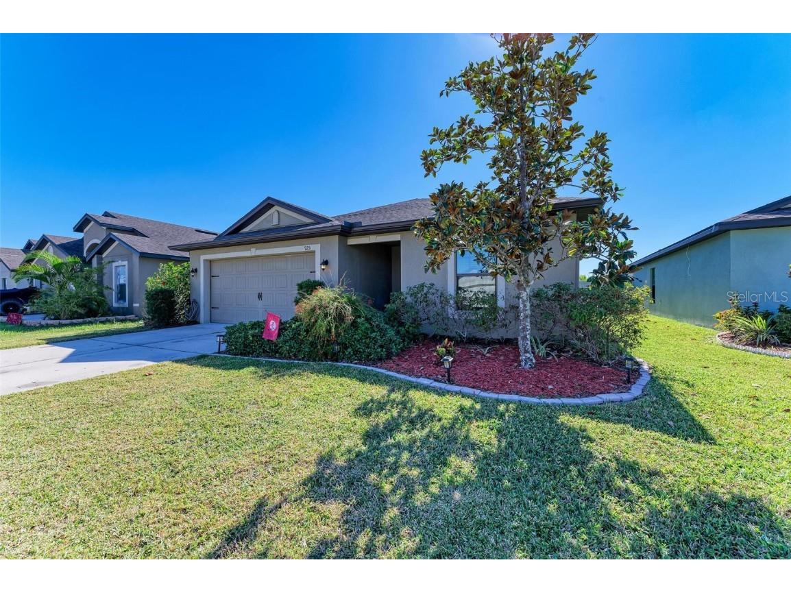 925 Wynnmere Walk Avenue Ruskin FL 33570 A4630832 image1