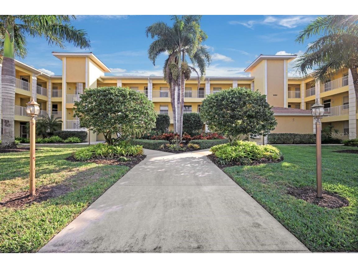 9250 Highland Woods Boulevard #2106 Bonita Springs FL 34135 A4598447 image1