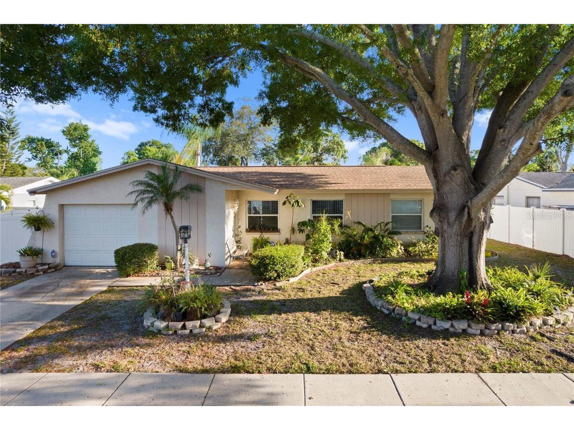 9252 81st Avenue Seminole FL 33777 U8196820 image1