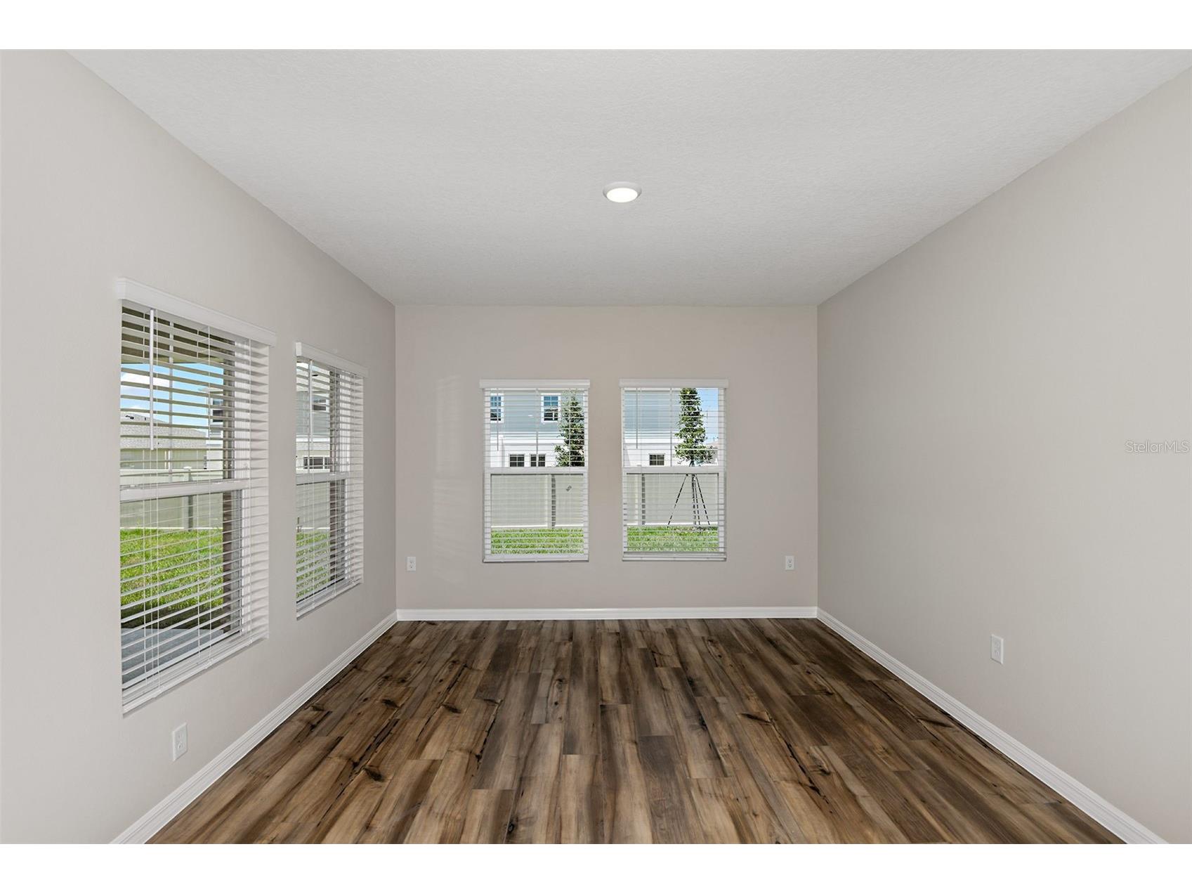 9252 Orchard Park Lane Dade City FL 33525 TB8505454 image23