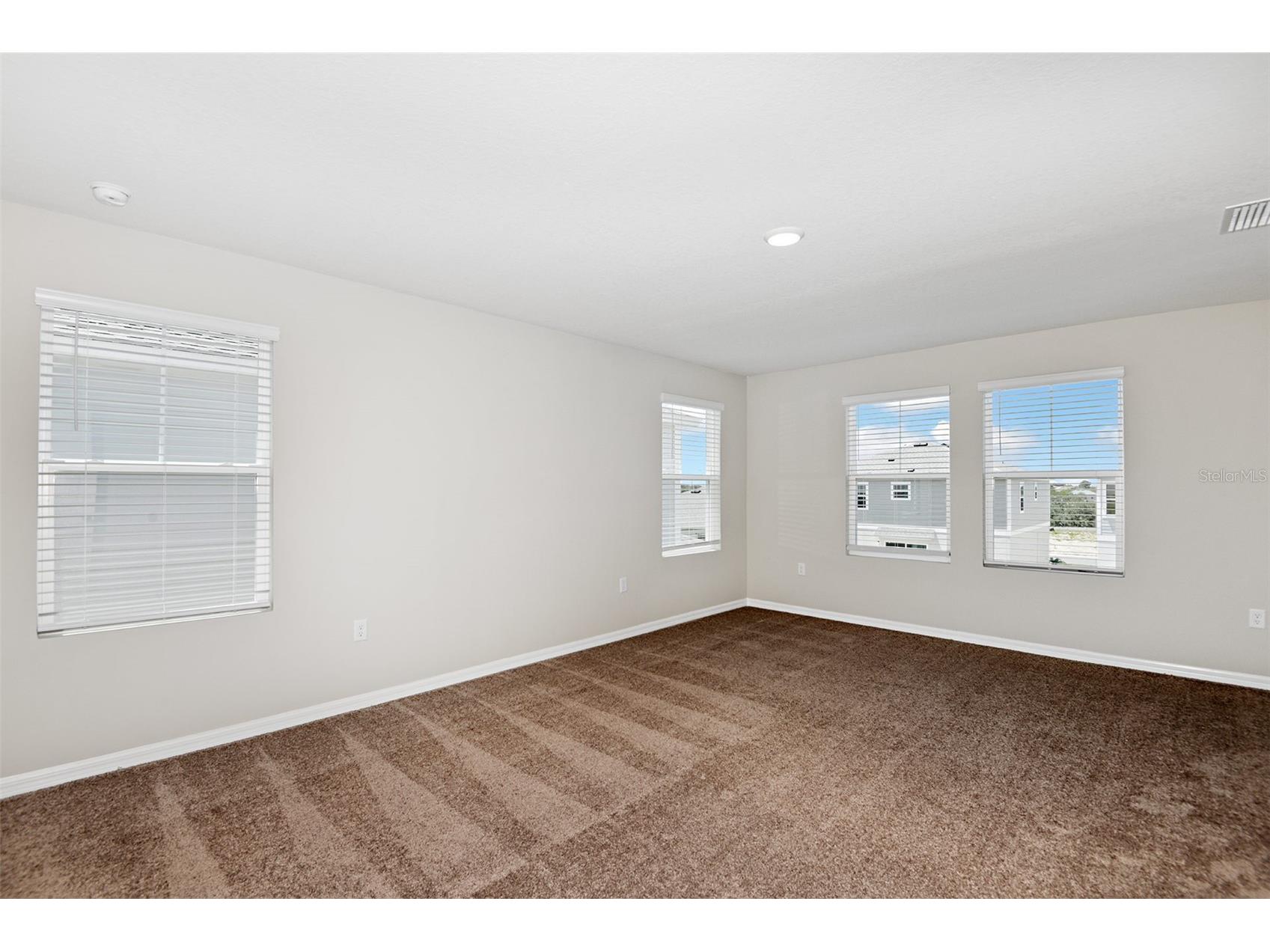 9252 Orchard Park Lane Dade City FL 33525 TB8505454 image7