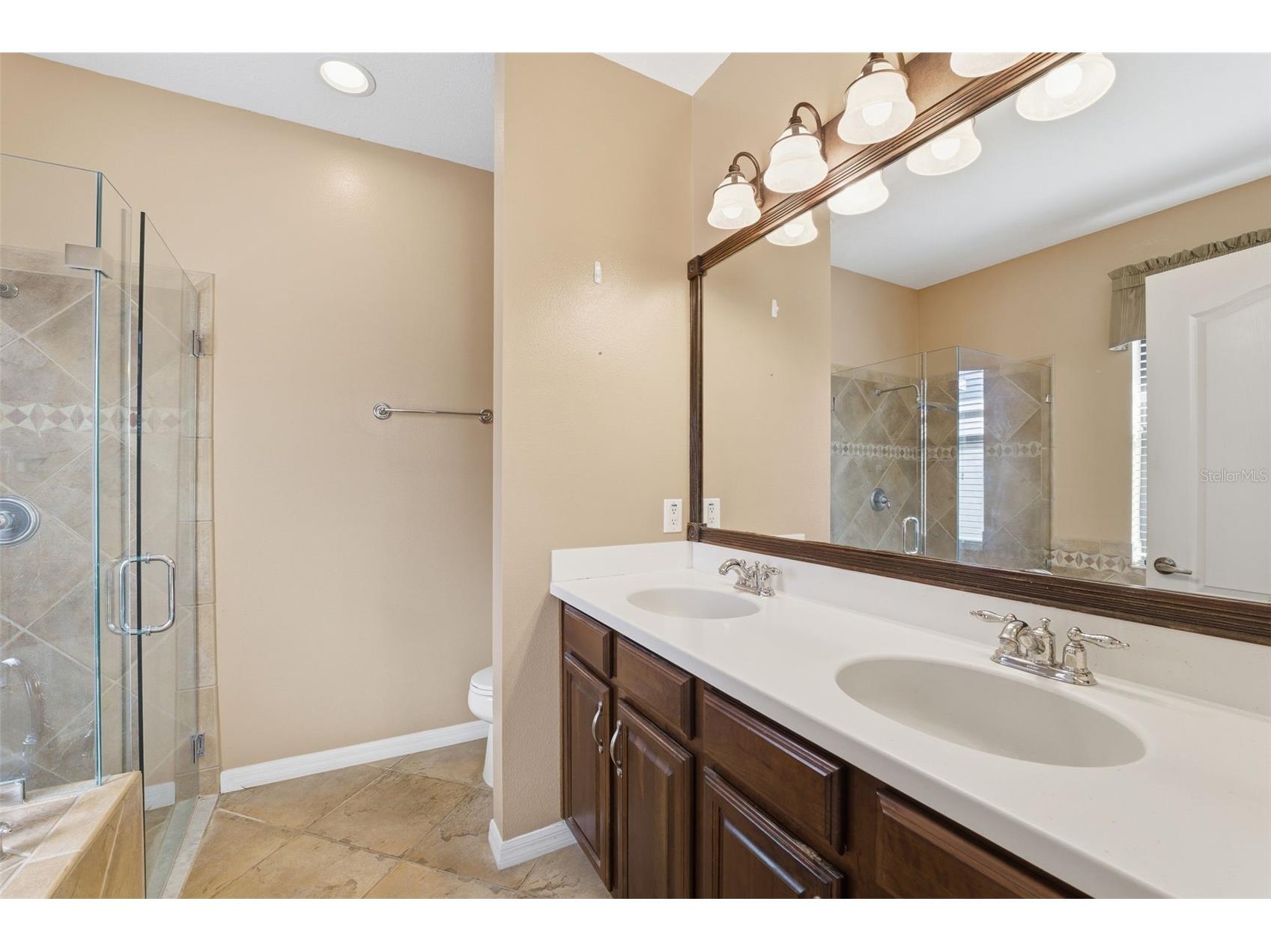 9255 Southern Charm Circle Brooksville FL 34613 W7882662 image15