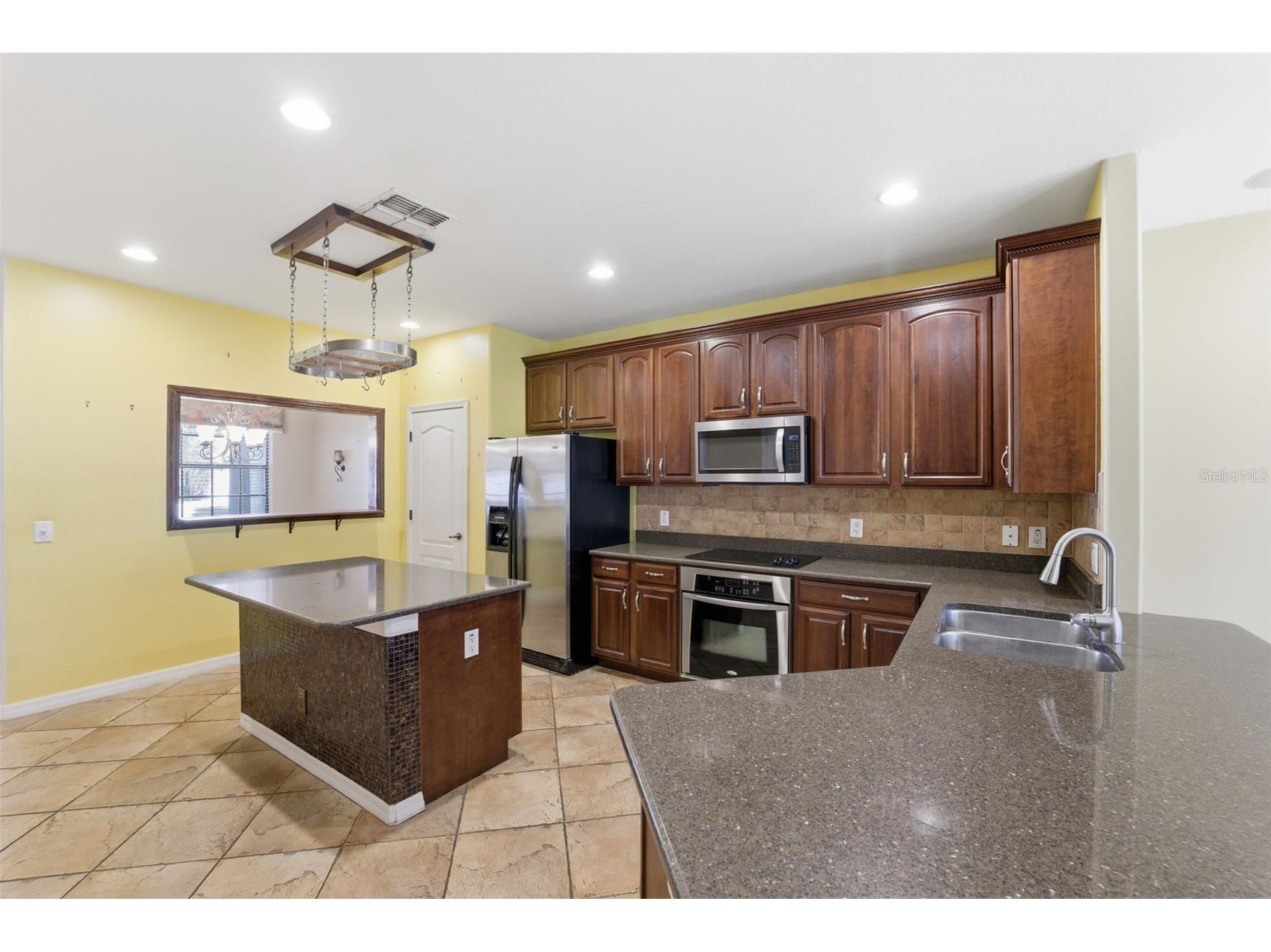 9255 Southern Charm Circle Brooksville FL 34613 W7882662 image45
