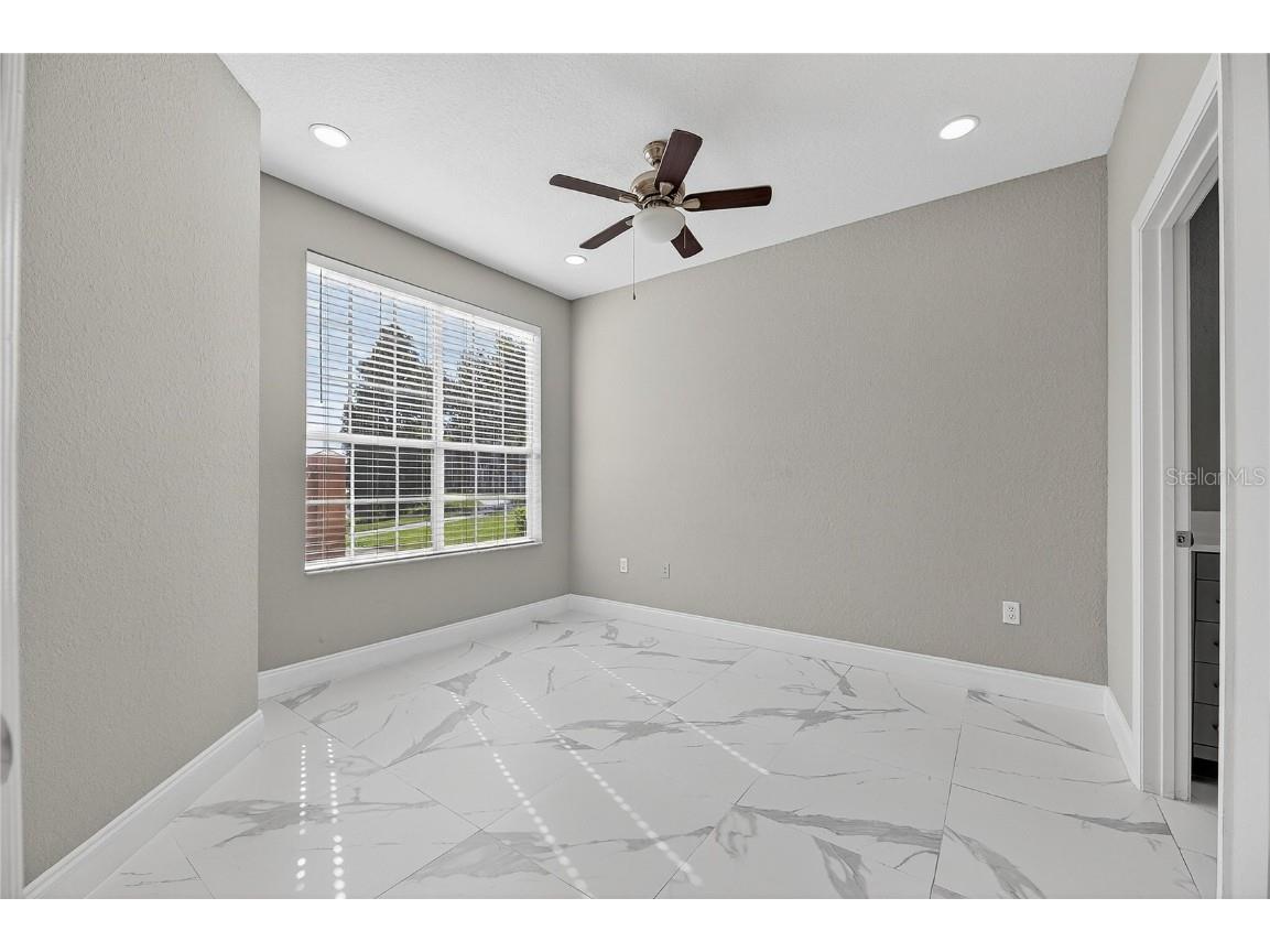 9258 Lake Chase Island Way Tampa FL 33626 TB8449172 image16