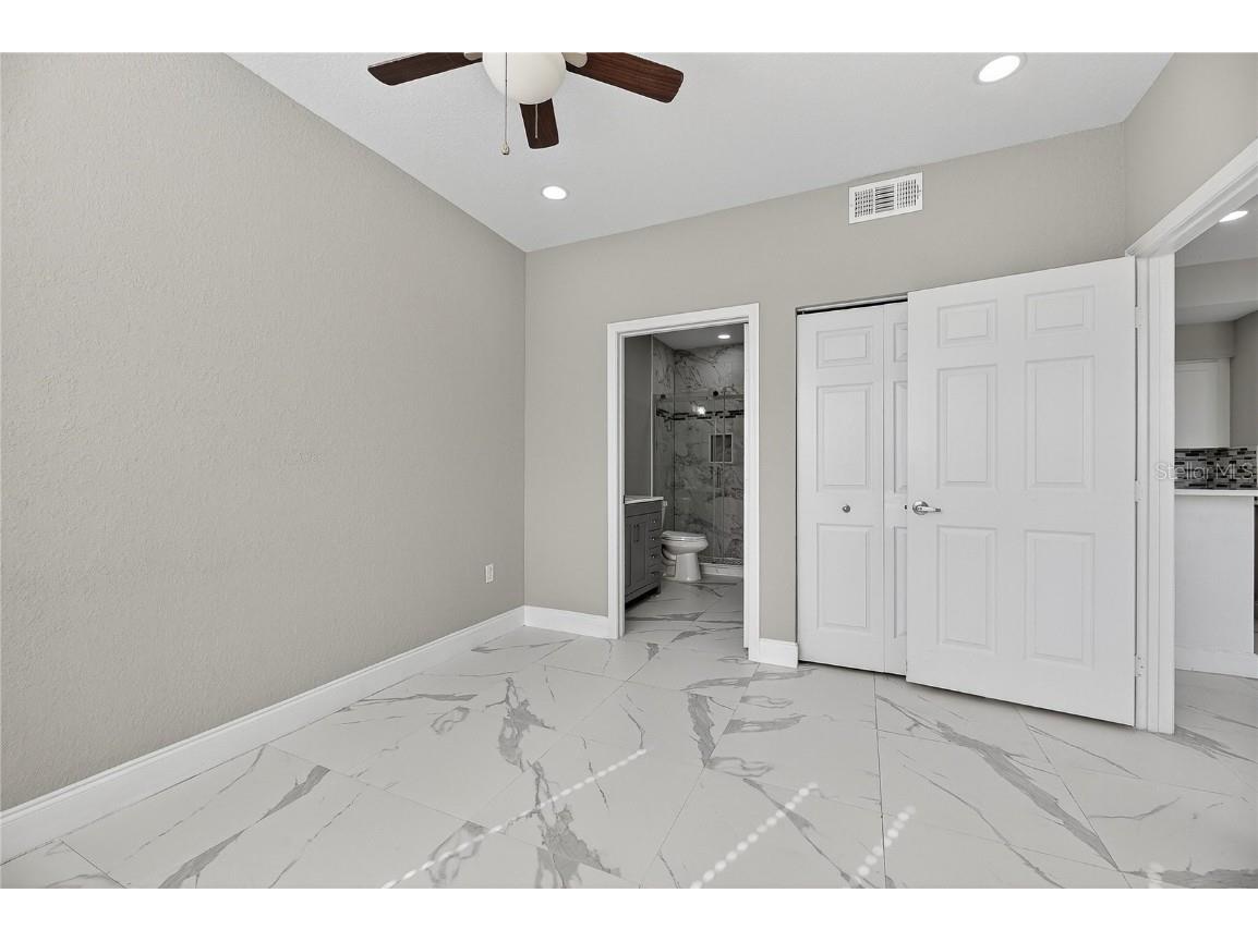 9258 Lake Chase Island Way Tampa FL 33626 TB8449172 image17