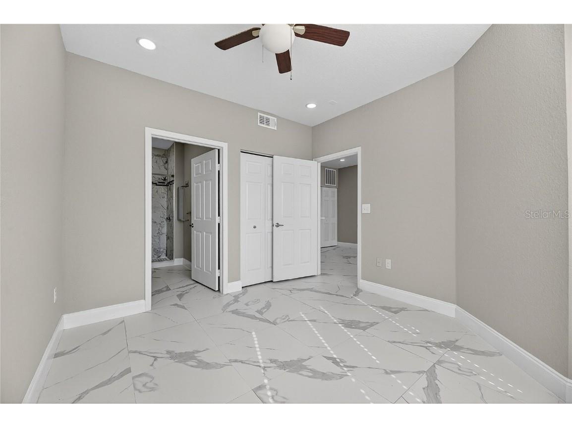 9258 Lake Chase Island Way Tampa FL 33626 TB8449172 image18