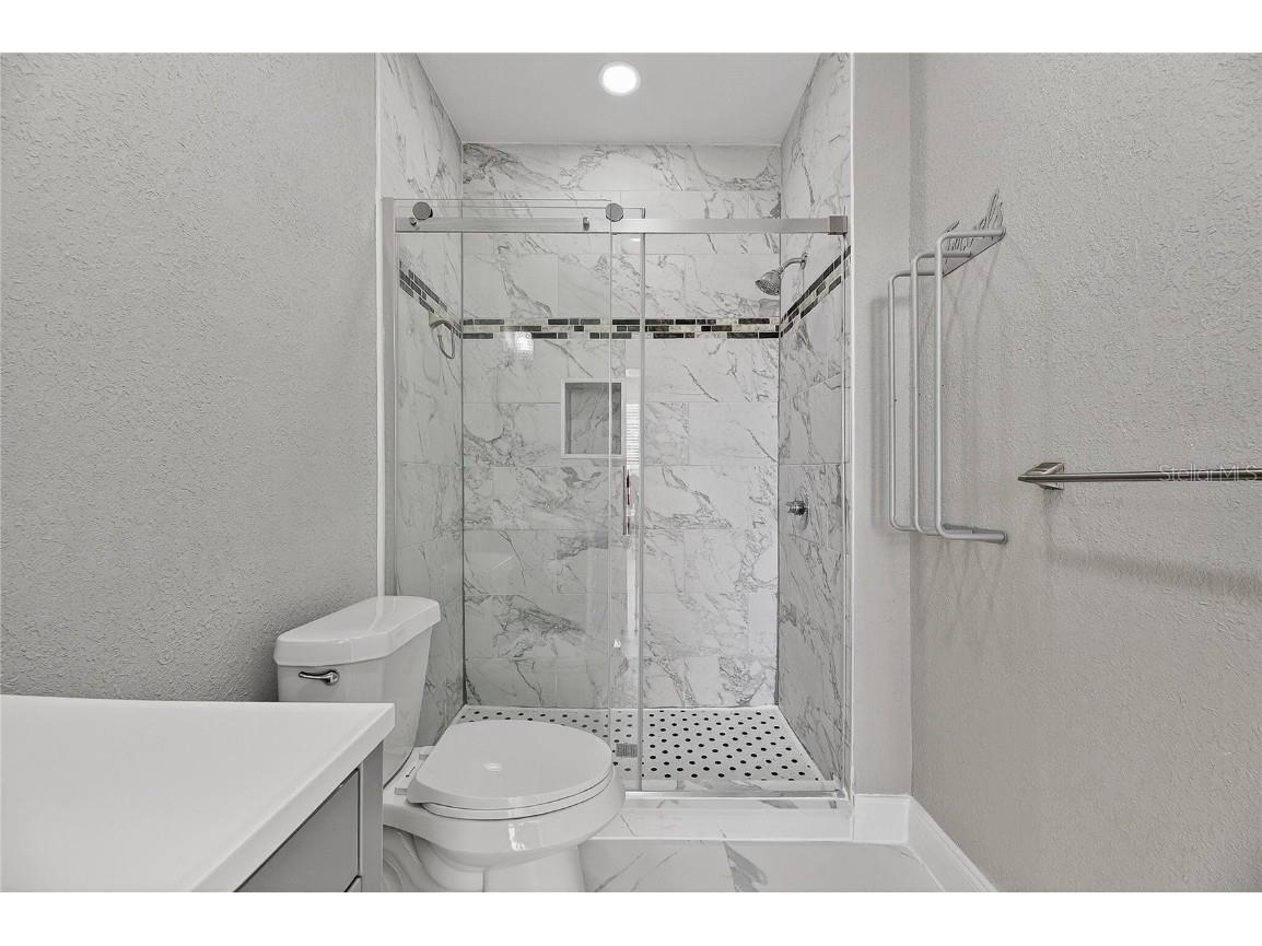 9258 Lake Chase Island Way Tampa FL 33626 TB8449172 image22