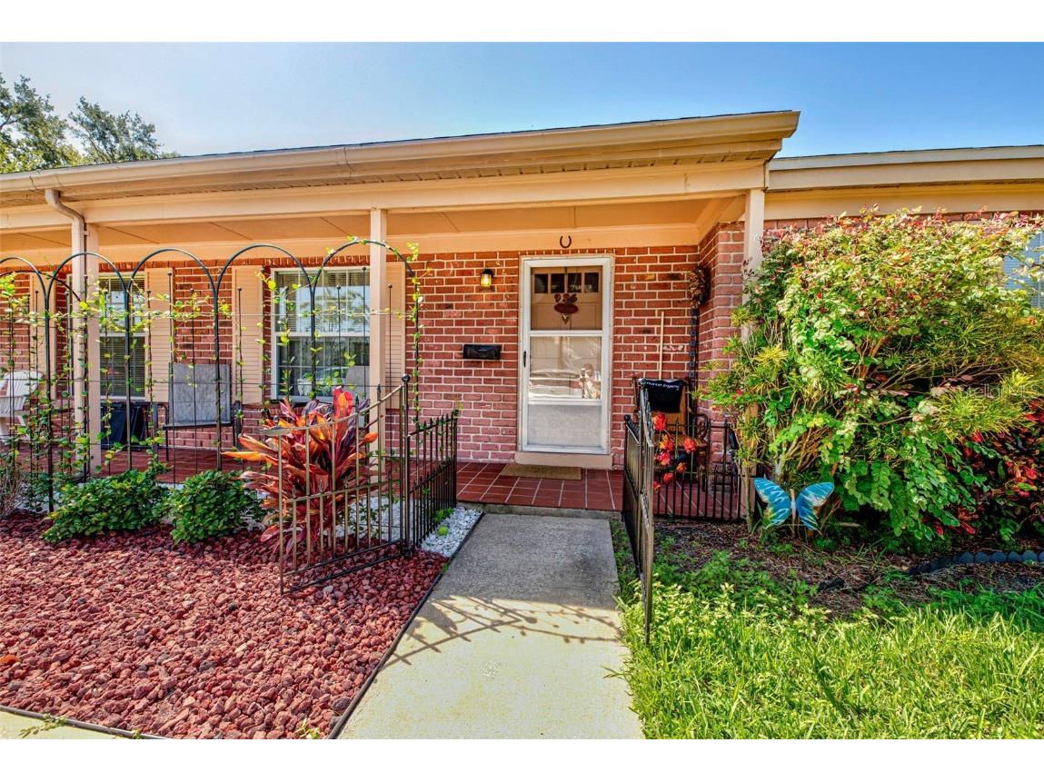 926 84th Avenue N Saint Petersburg FL 33702 U8212634 image1