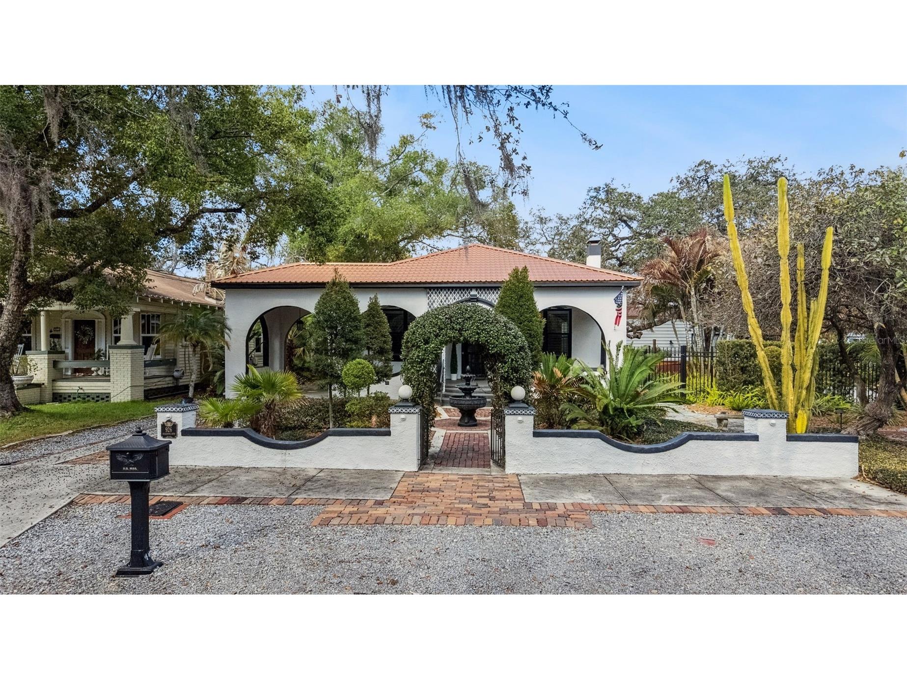 926 E Shadowlawn Avenue Tampa FL 33603 O6382564 image1
