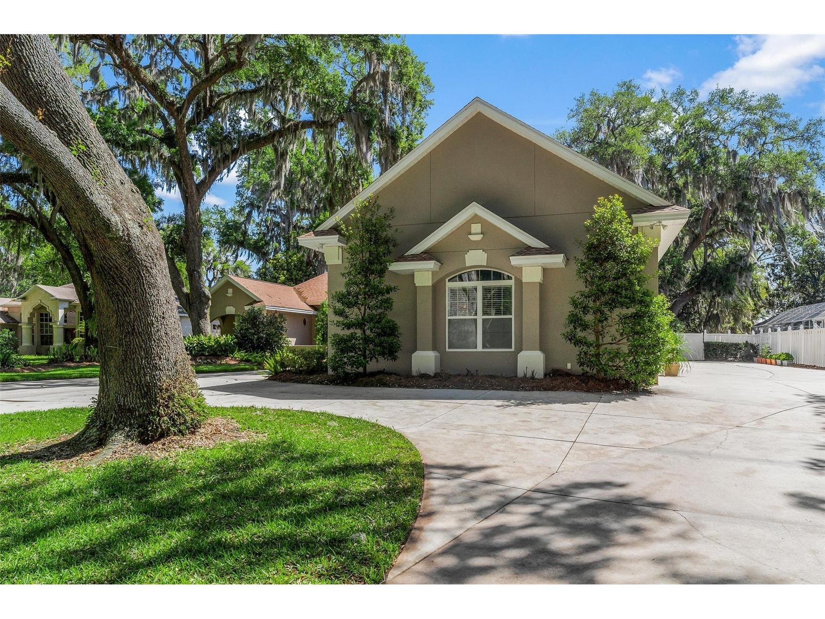 926 Hawk Landing Fruitland Park FL 34731 - Myrtle G5109780 image2