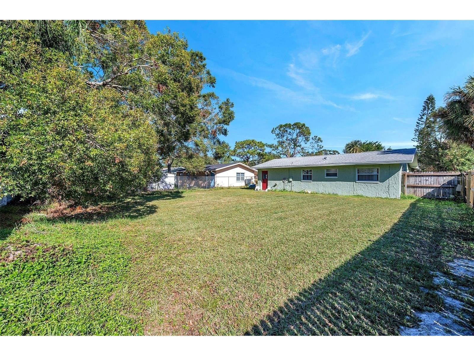 926 Lake Palms Drive Largo FL 33771 TB8487667 image30
