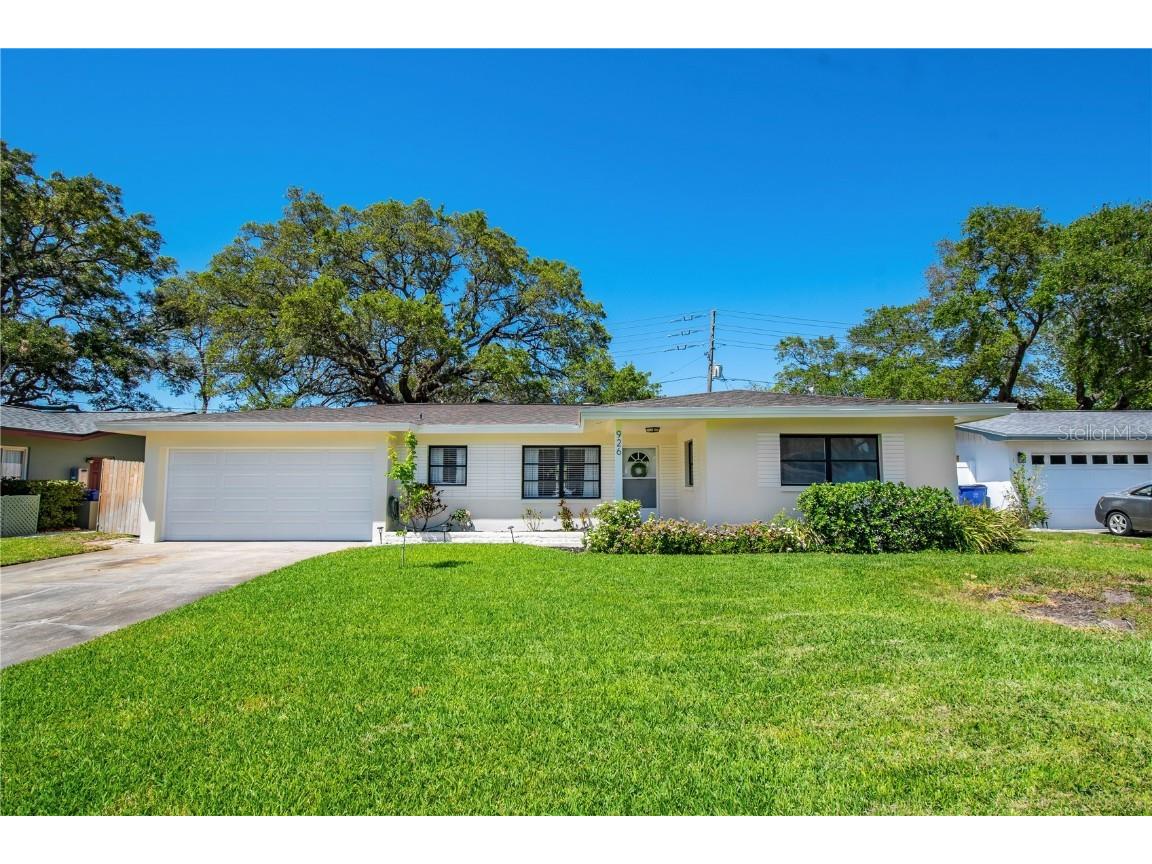 926 Lexington Drive Dunedin FL 34698 U8237586 image1