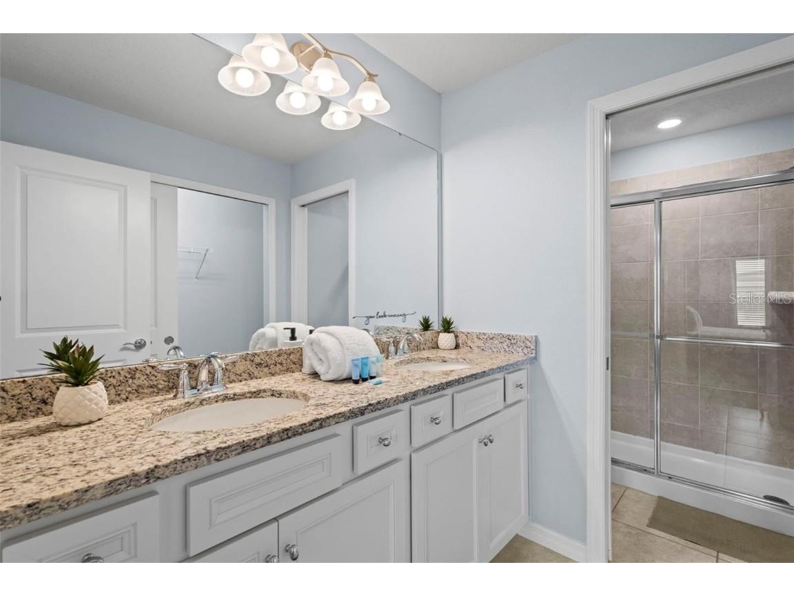 926 Paradise Drive Davenport FL 33897 S5138229 image5