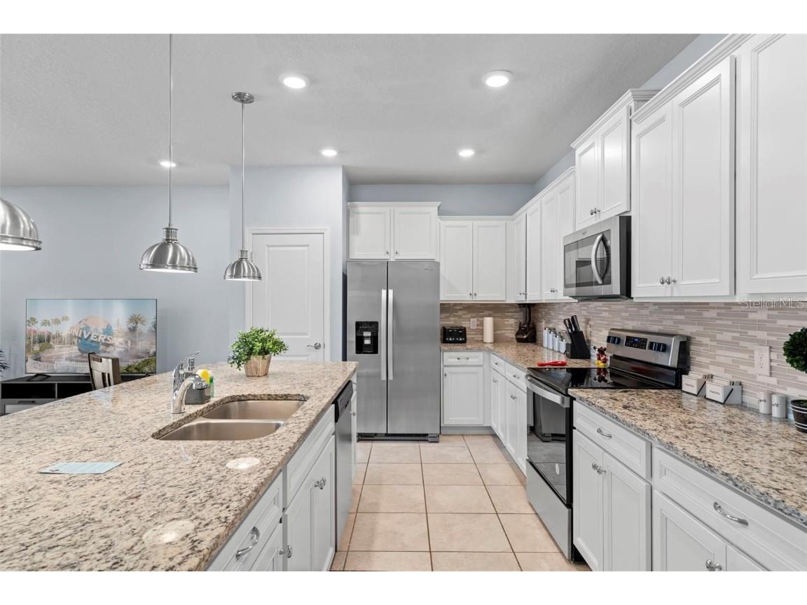 926 Paradise Drive Davenport FL 33897 S5138229 image7