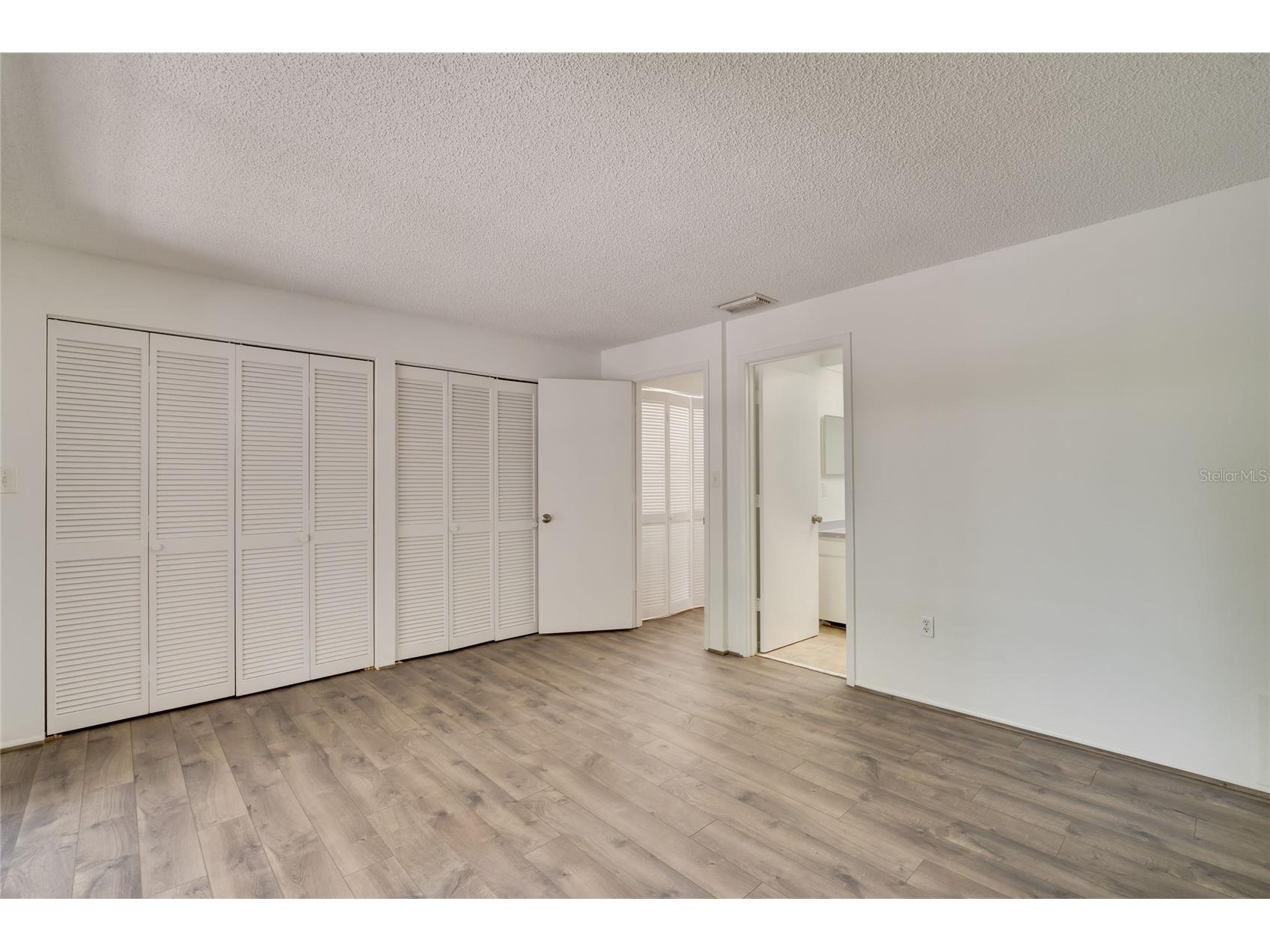 926 Sunridge Drive #F1 Sarasota FL 34234 A4694389 image20