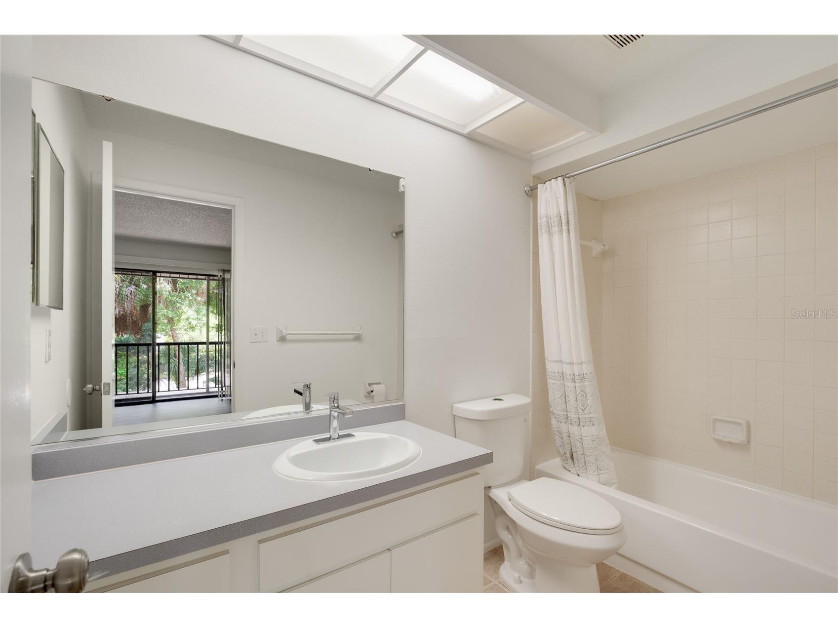 926 Sunridge Drive #F1 Sarasota FL 34234 A4694389 image24