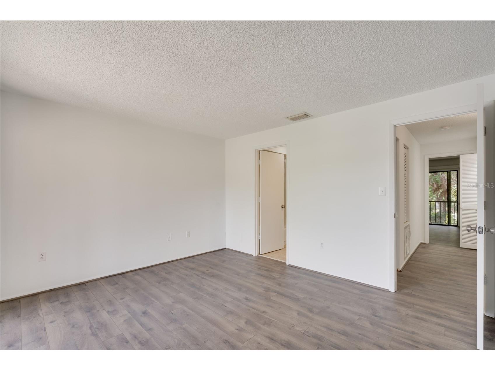 926 Sunridge Drive #F1 Sarasota FL 34234 A4694389 image29