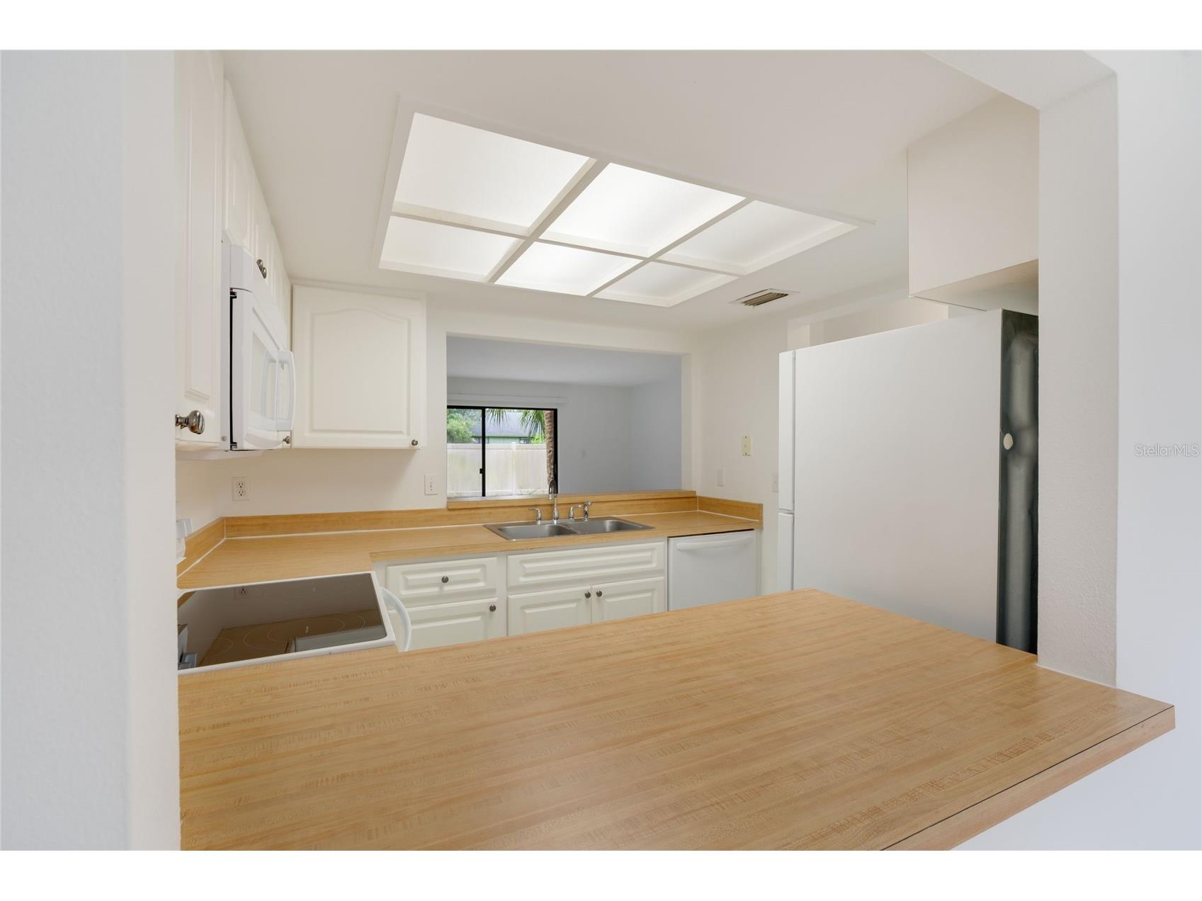 926 Sunridge Drive #F1 Sarasota FL 34234 A4694389 image8