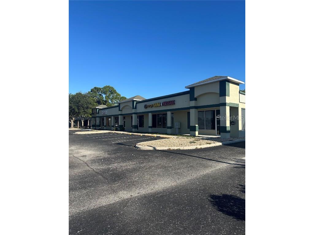 9260 Cortez Boulevard Spring Hill FL 34613 W7880871 image2