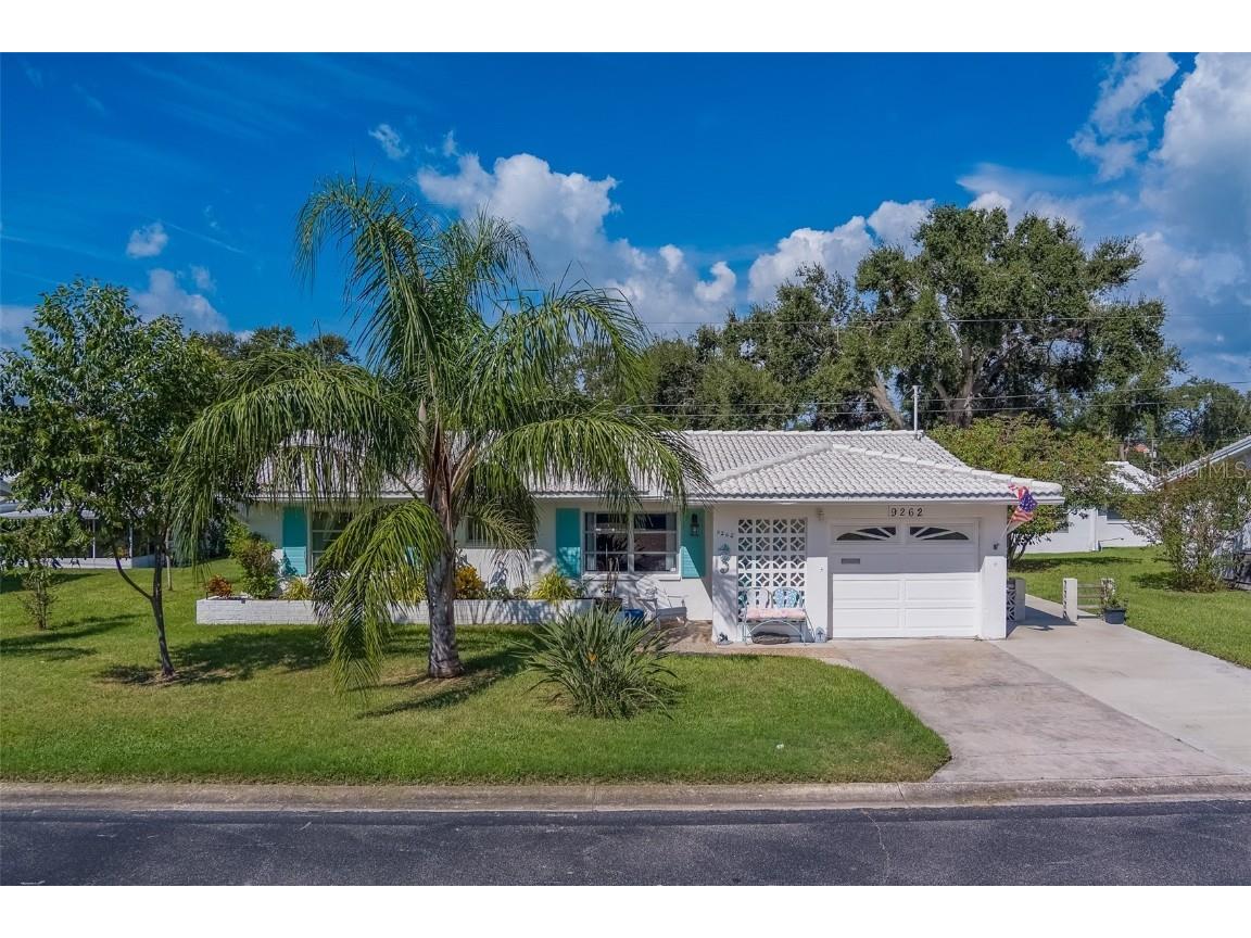 9262 140th Lane Seminole FL 33776 TB8429634 image1