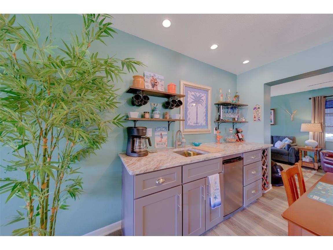 9262 140th Lane Seminole FL 33776 TB8429634 image10