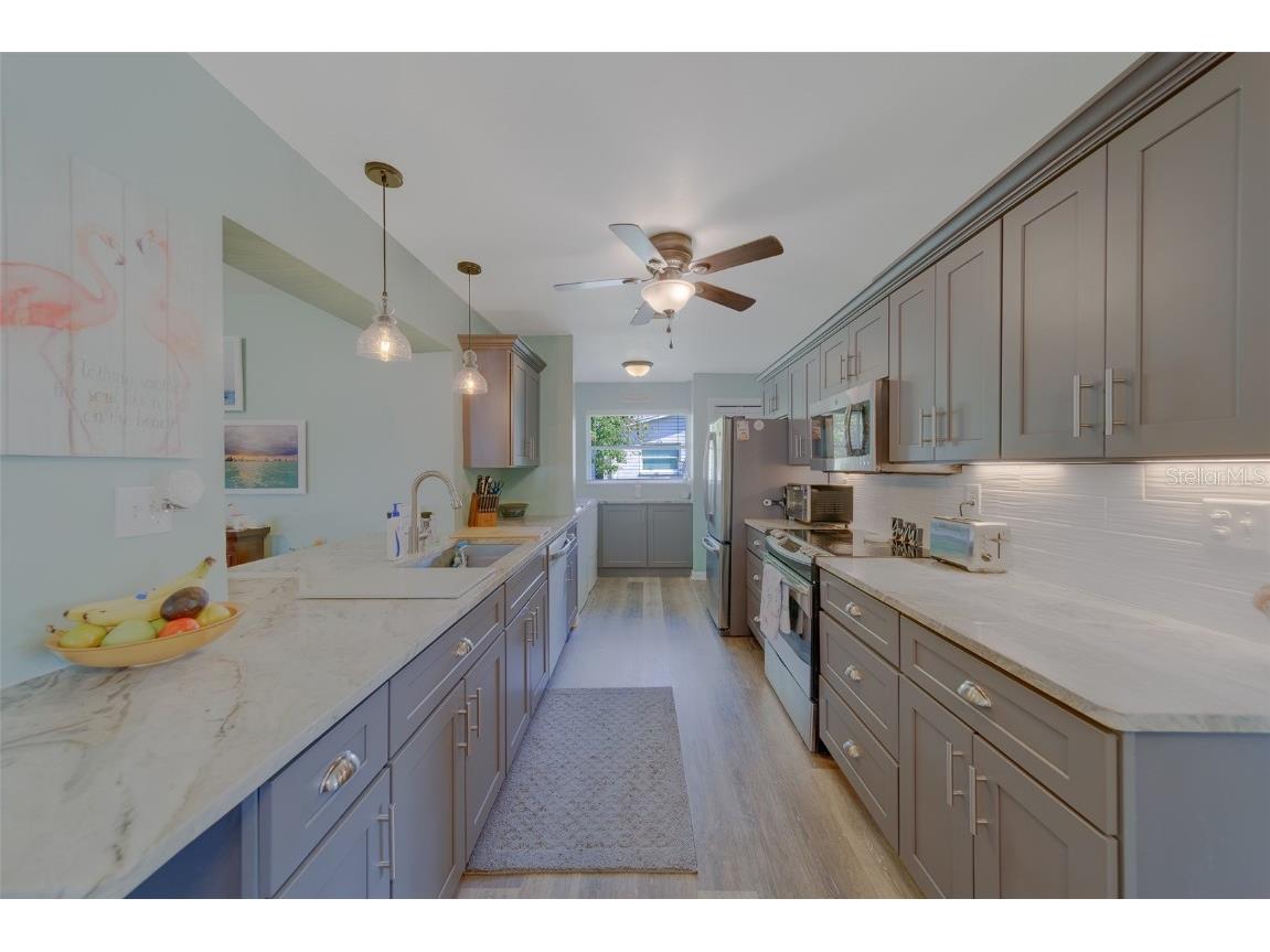 9262 140th Lane Seminole FL 33776 TB8429634 image11