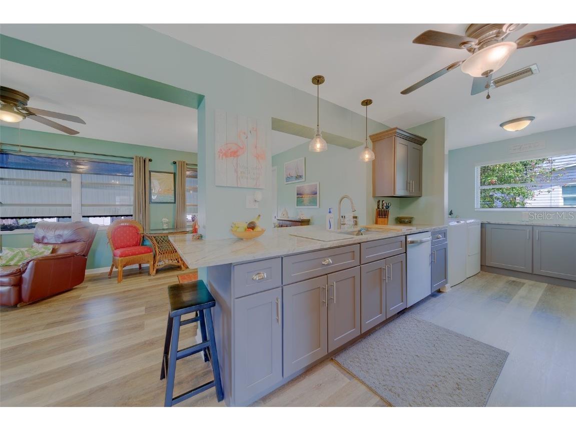 9262 140th Lane Seminole FL 33776 TB8429634 image15