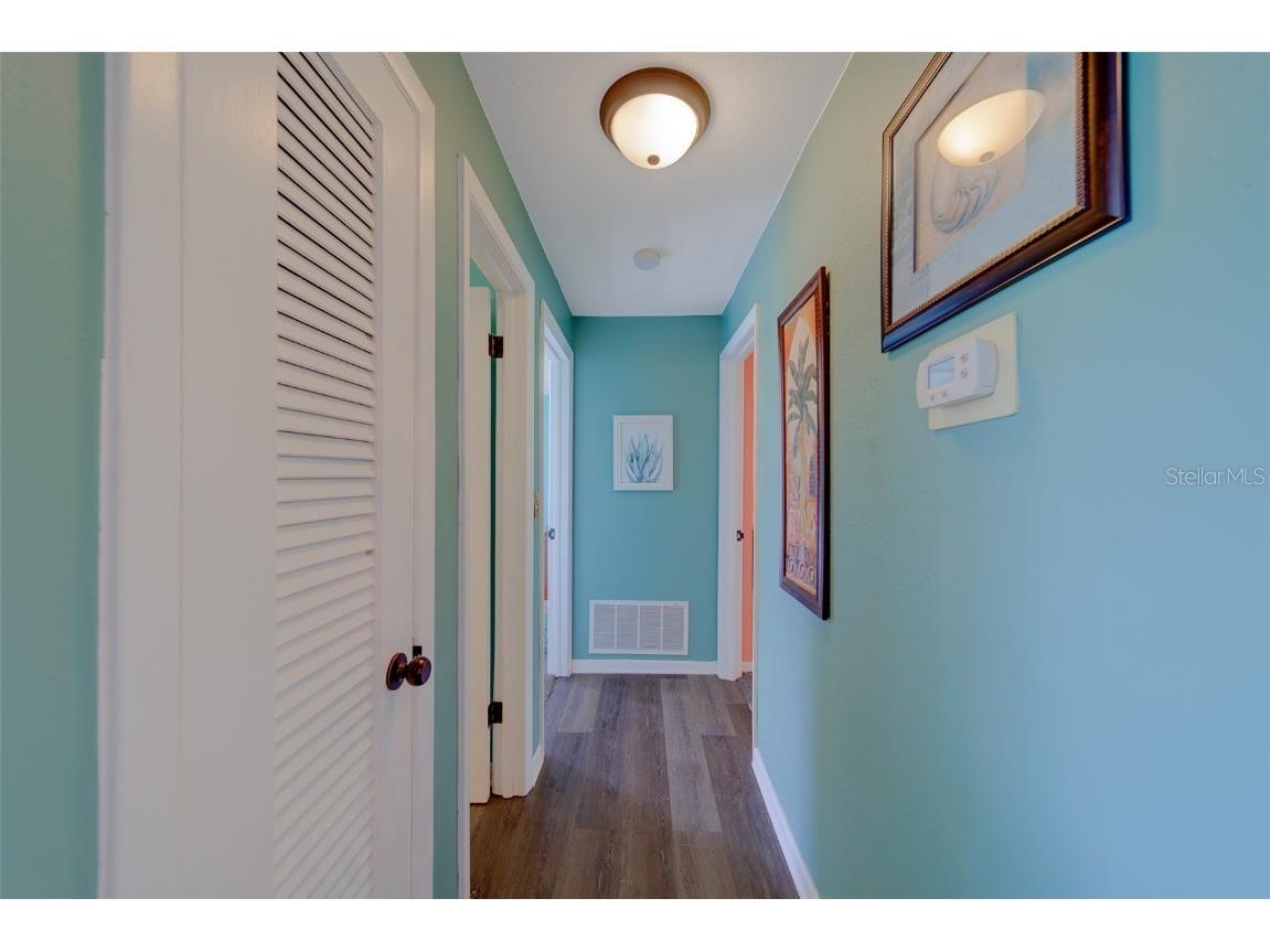 9262 140th Lane Seminole FL 33776 TB8429634 image22