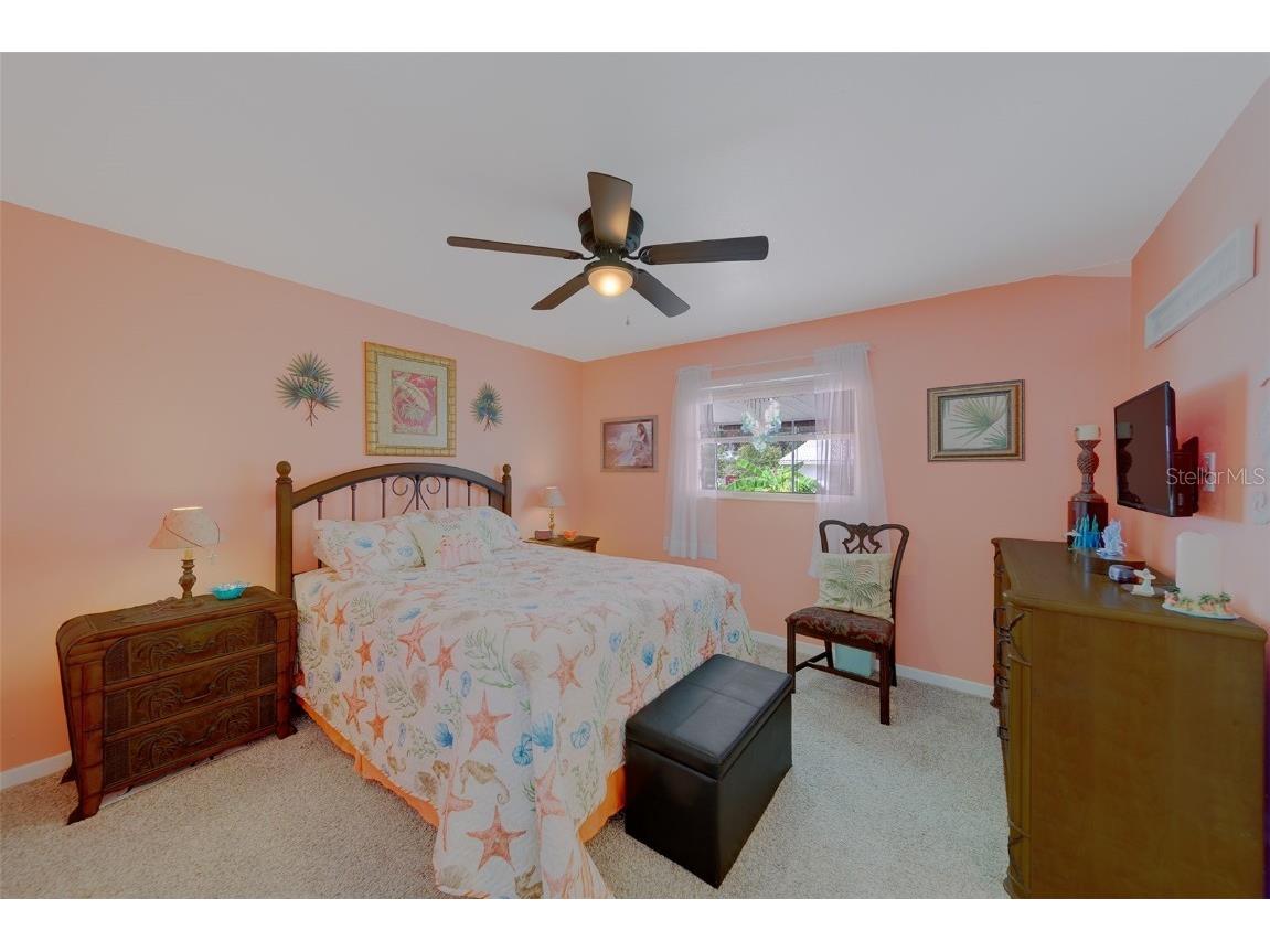 9262 140th Lane Seminole FL 33776 TB8429634 image23