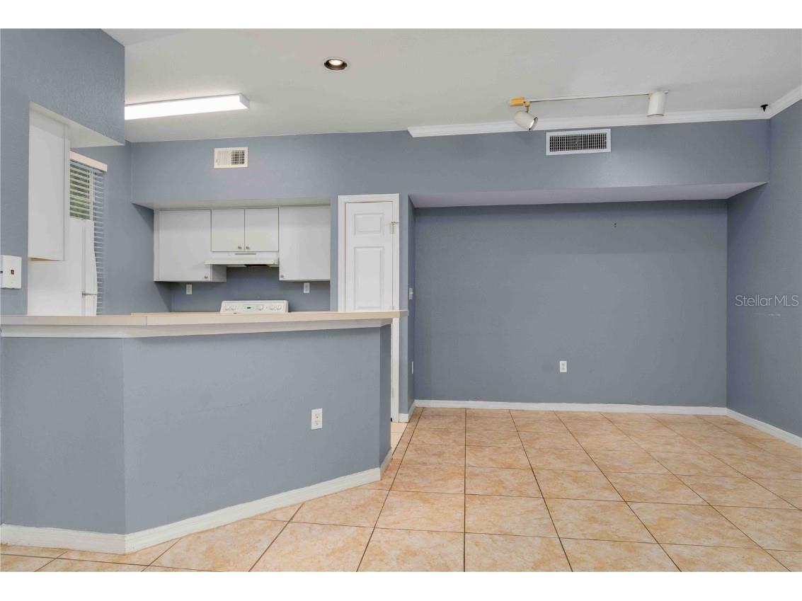 9262 Lake Chase Island Way Tampa FL 33626 TB8446671 image10