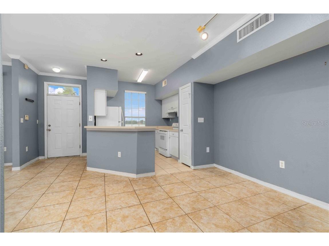 9262 Lake Chase Island Way Tampa FL 33626 TB8446671 image16