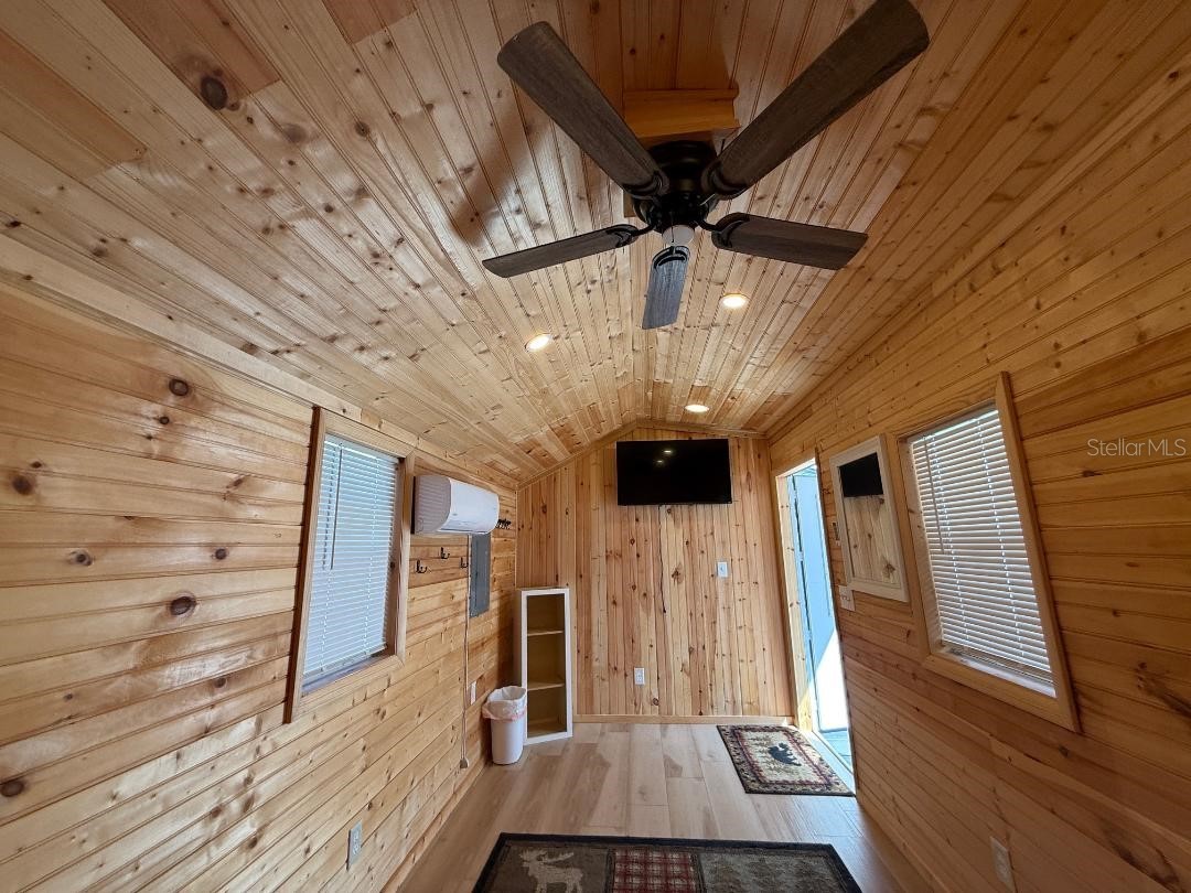 9265 Grizzly Bear Lane Weeki Wachee FL 34613 W7883015 image17