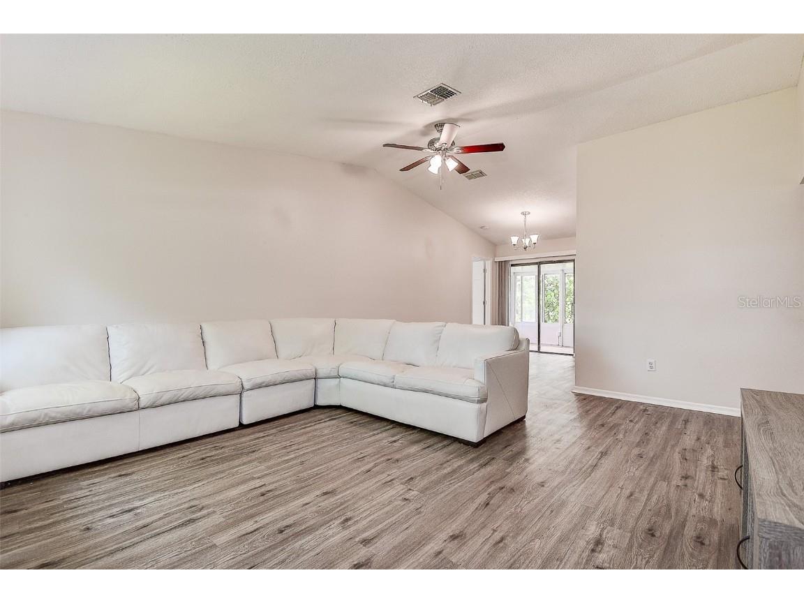 9267 92nd Way Largo FL 33777 TB8422933 image5