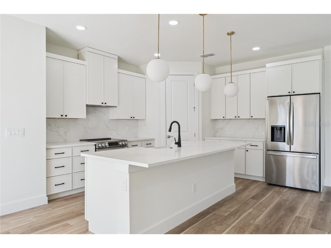 9268 Eagles Perch Place Orlando FL 32825 O6362748 image2