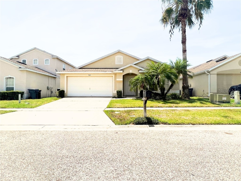 927 Bloomingdale Drive Davenport FL 33897 P4925778 image1
