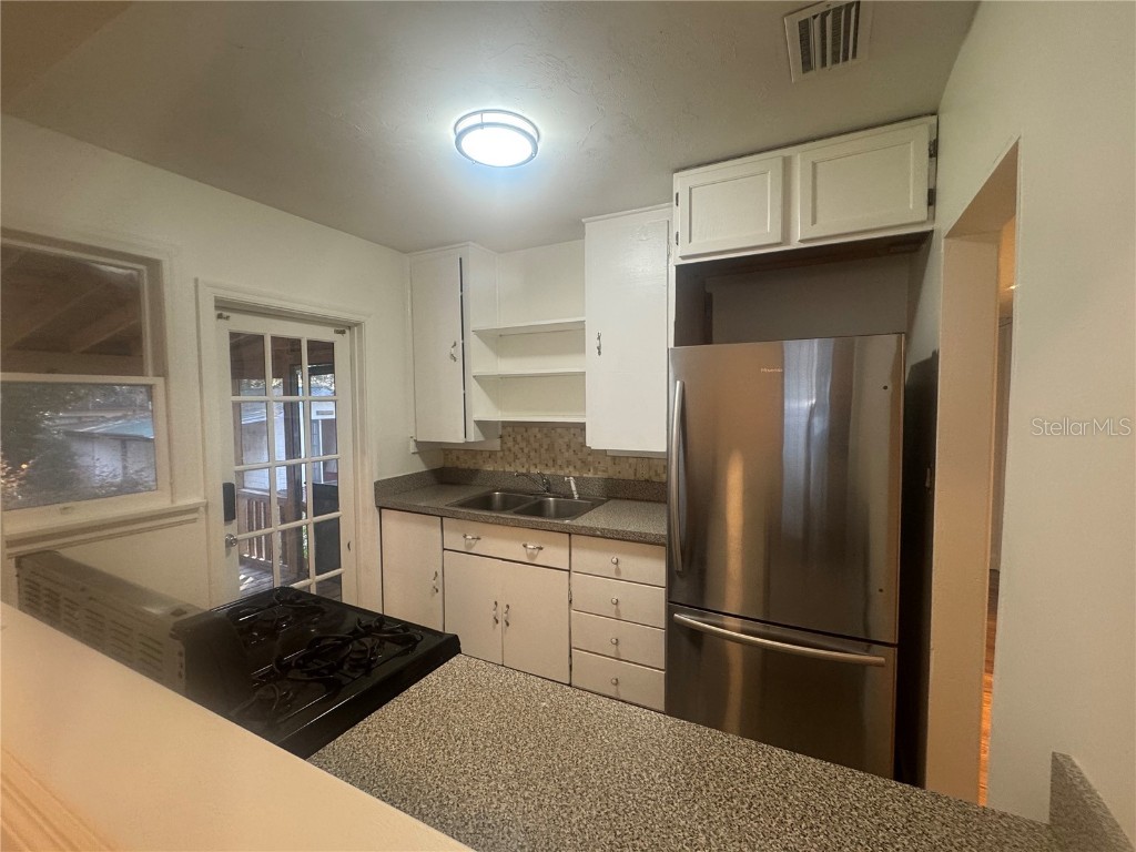 927 NE 7th Avenue Gainesville FL 32601 GC536063 image5