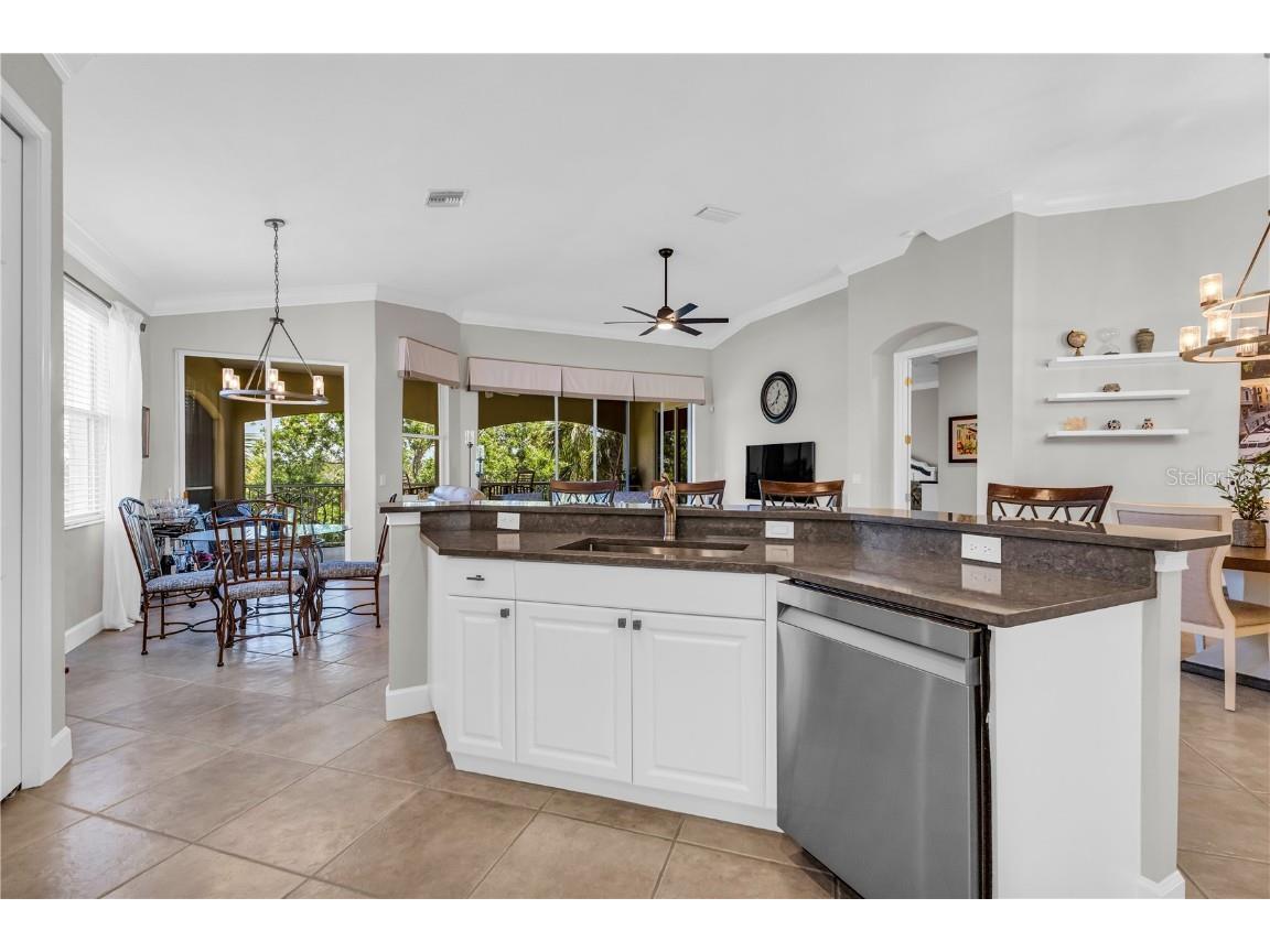 927 River Basin Court #201C Bradenton FL 34212 A4650817 image18